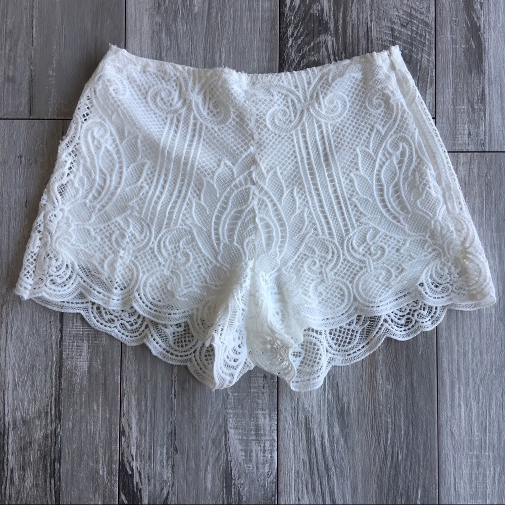 Sans Souci Lace Shorts
